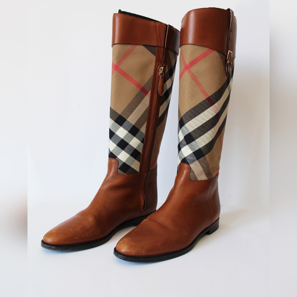 BURBERRY RIDING BOOTS